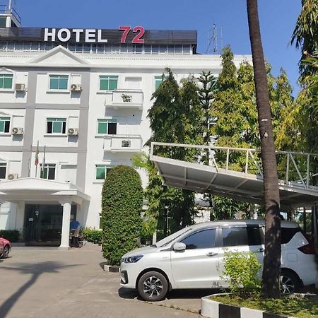 Hotel 72 Rangoon Buitenkant foto