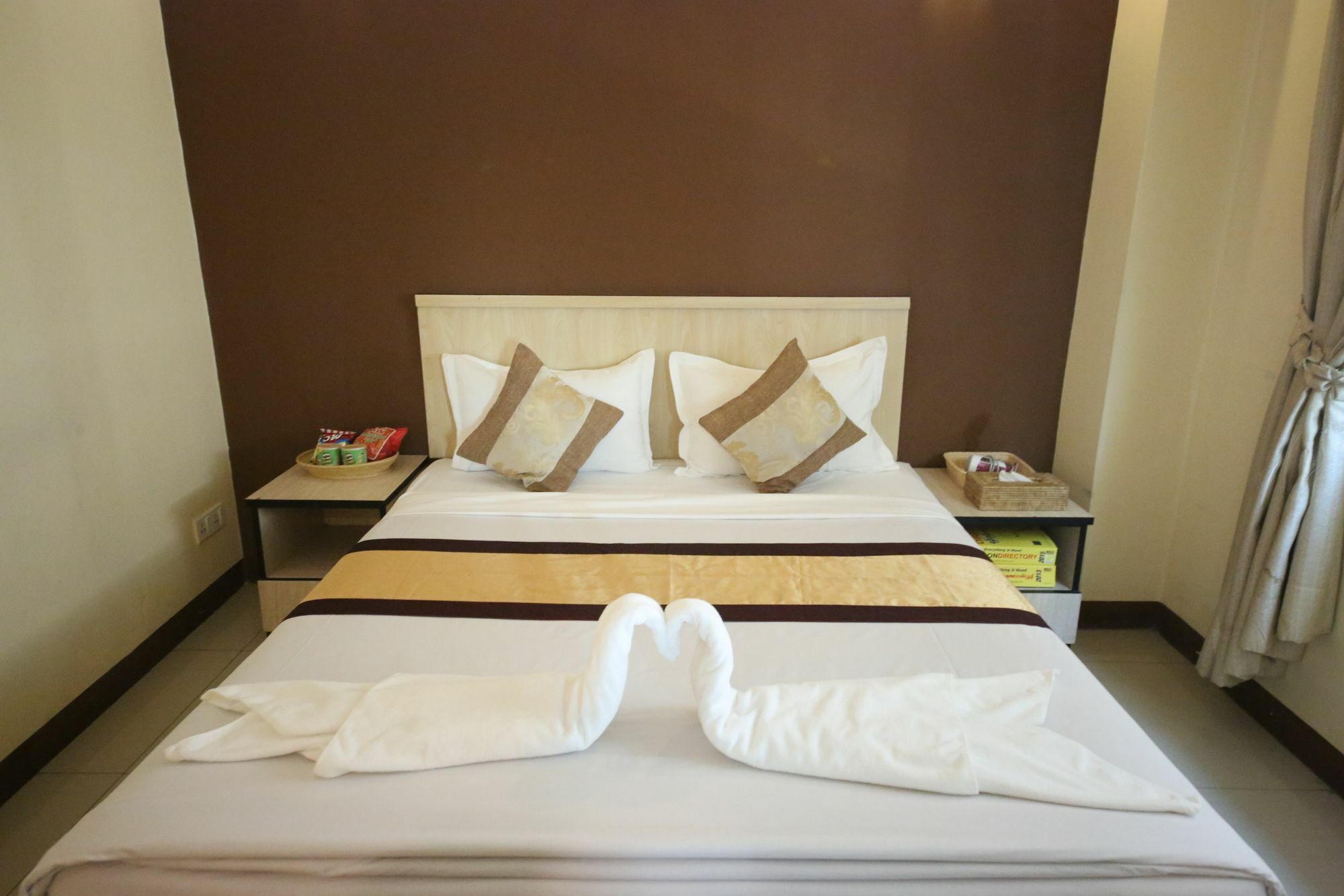 Hotel 72 Rangoon Buitenkant foto