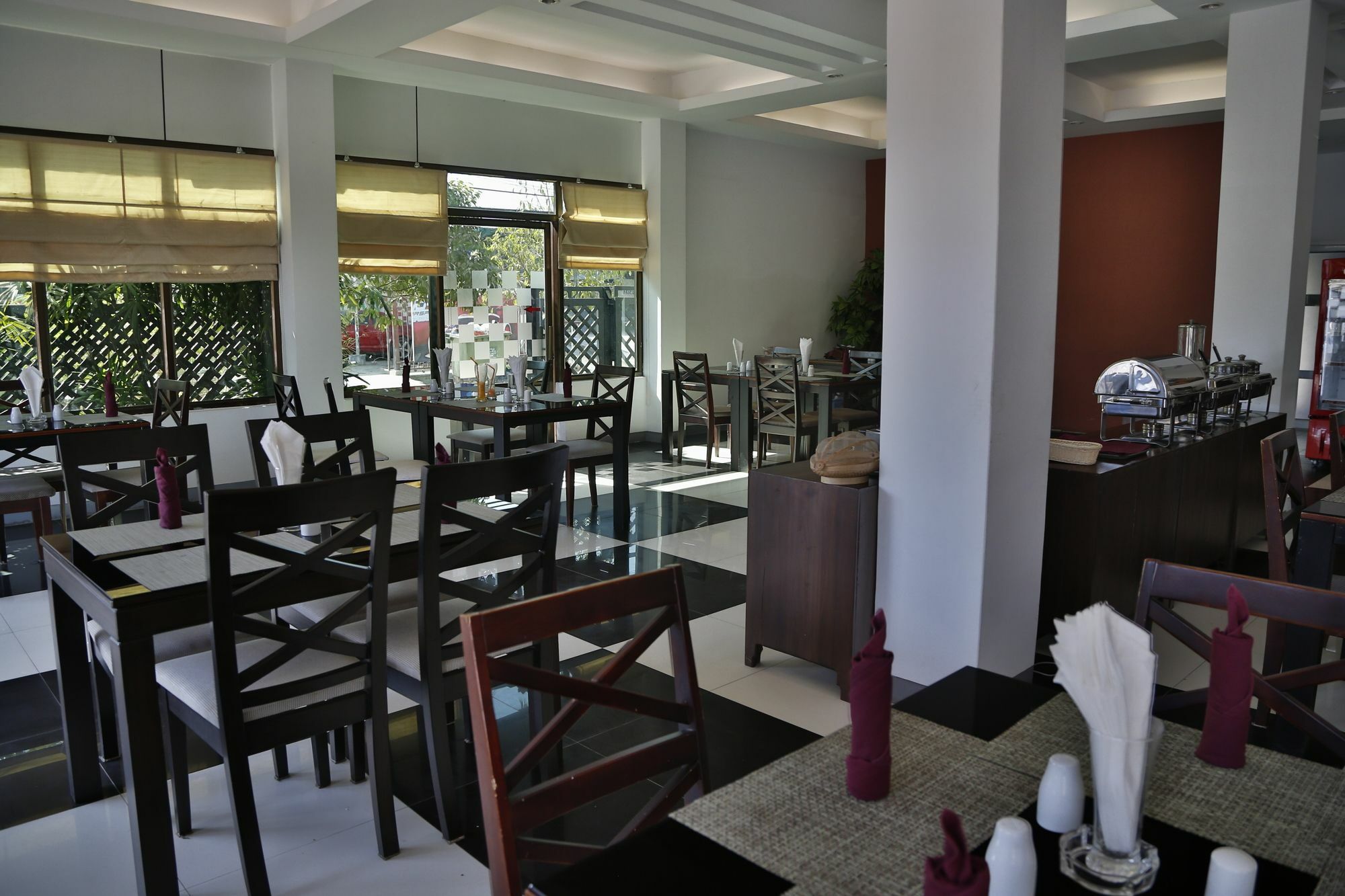 Hotel 72 Rangoon Buitenkant foto