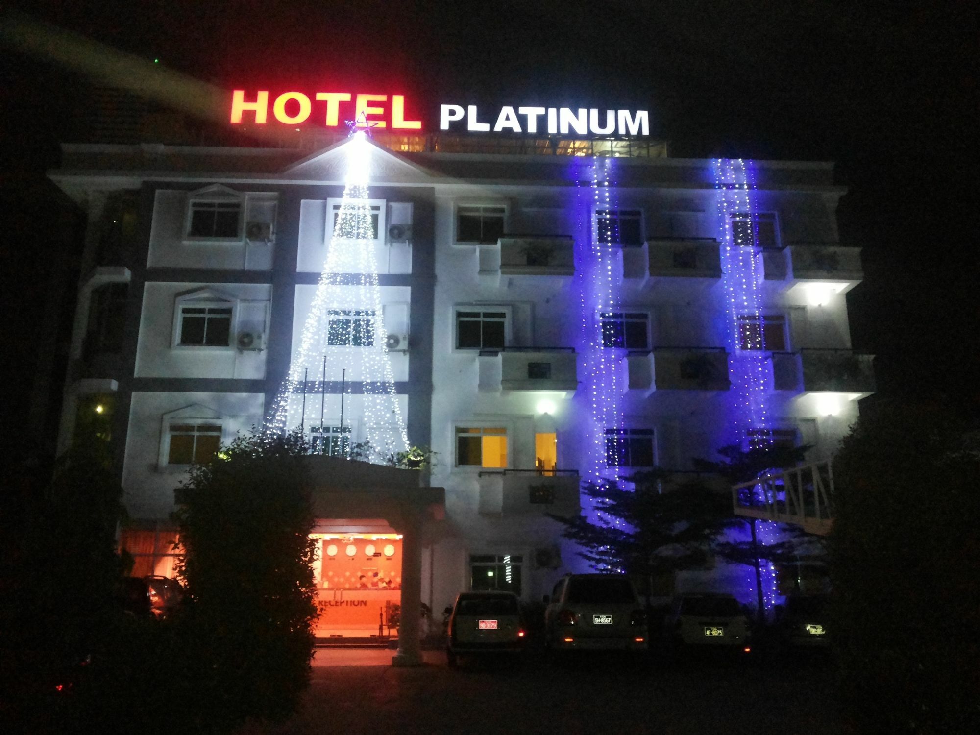 Hotel 72 Rangoon Buitenkant foto
