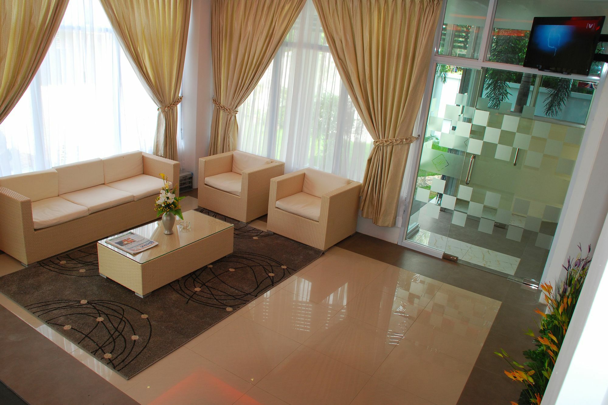 Hotel 72 Rangoon Buitenkant foto