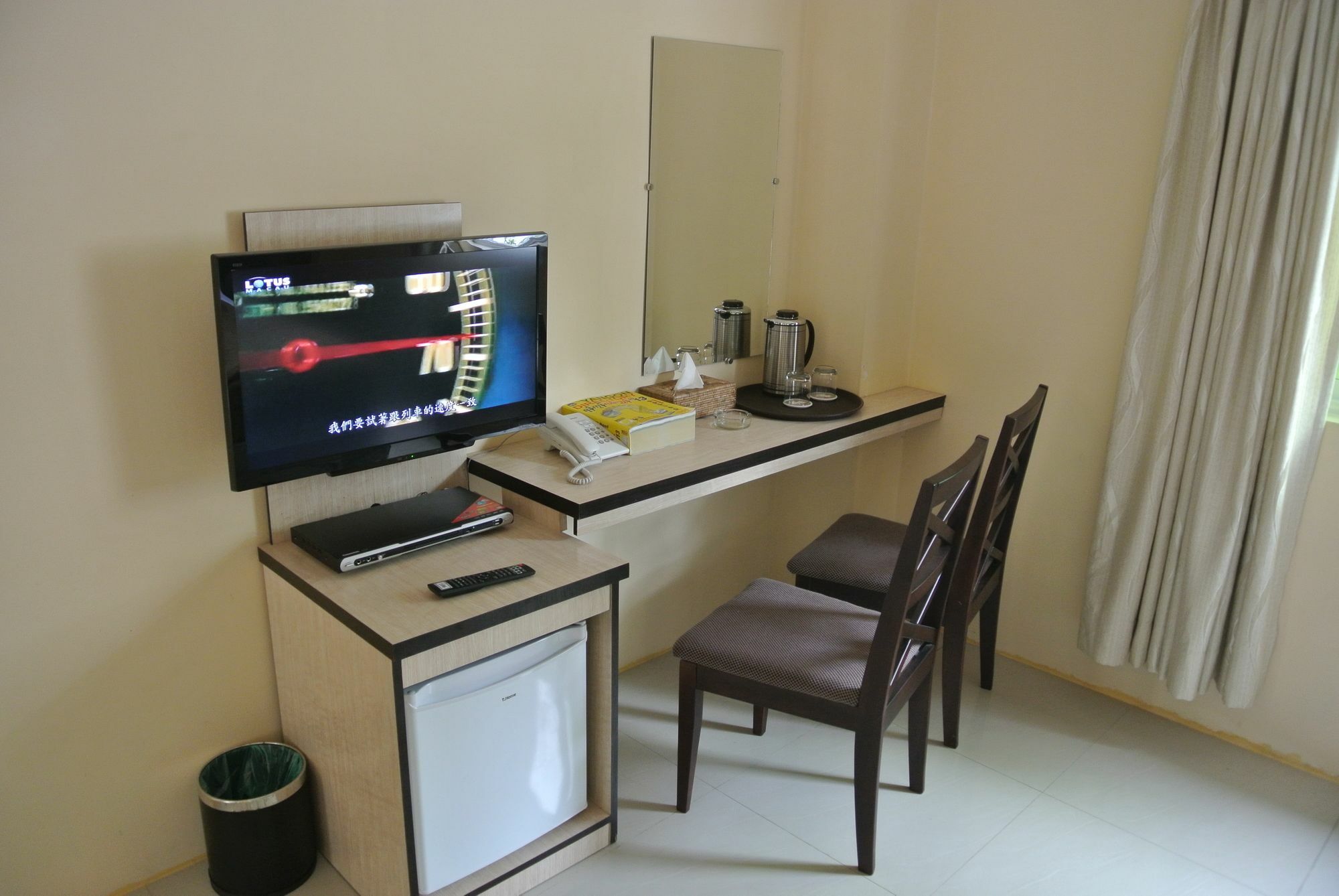 Hotel 72 Rangoon Buitenkant foto